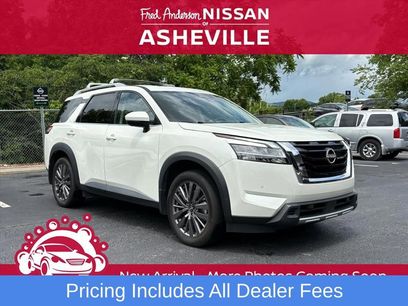 Certified 2024 Nissan Pathfinder SL w/ SL Premium Package