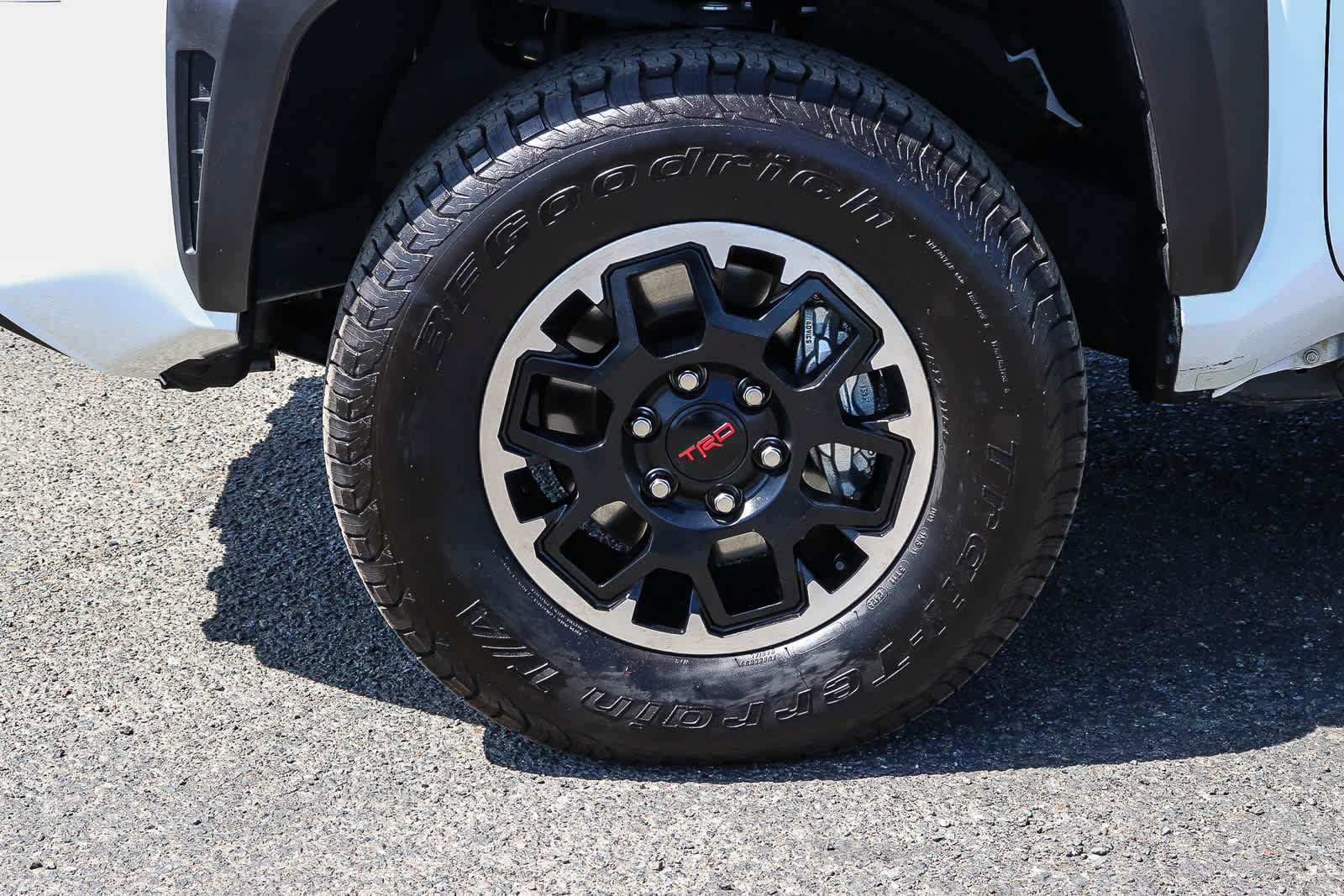 Used 2025 Toyota Tacoma TRD Off-Road AWD/4WD image 14