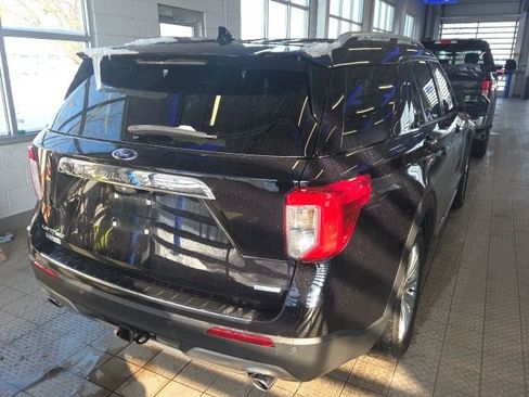 Used 2020 Ford Explorer Limited w/ Class III Trailer Tow Package image 6