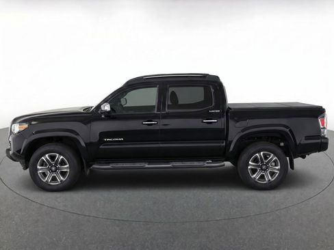 Used 2017 Toyota Tacoma Limited w/ Tow Package AWD/4WD image 6