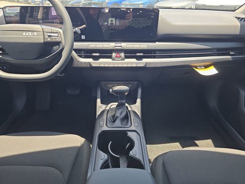 New 2026 Kia K4 FWD image 14
