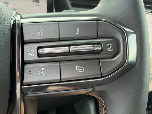 New 2027 GMC Terrain AT4 w/ Convenience Package III AWD/4WD image 26