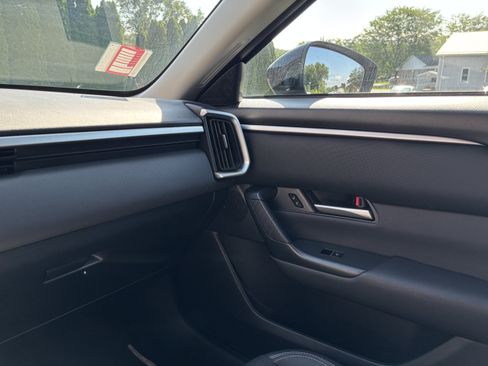 Used 2025 MAZDA CX-50 AWD 2.5 S w/ Preferred Package image 23