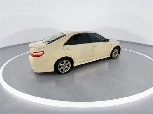 Used 2009 Toyota Camry SE image 9