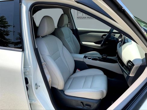 Certified 2023 Nissan Rogue SL AWD/4WD image 30