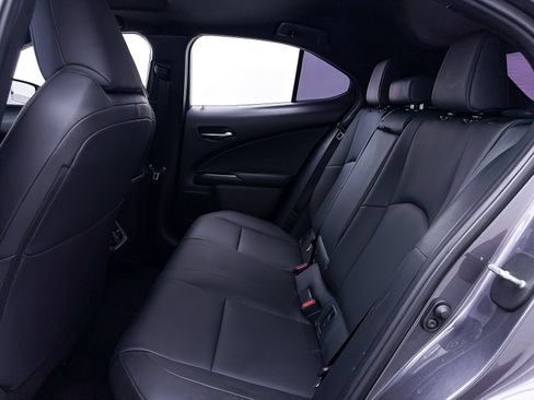 Used 2024 Lexus UX 250h F Sport FWD image 41