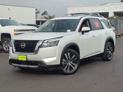 Certified 2025 Nissan Pathfinder Platinum