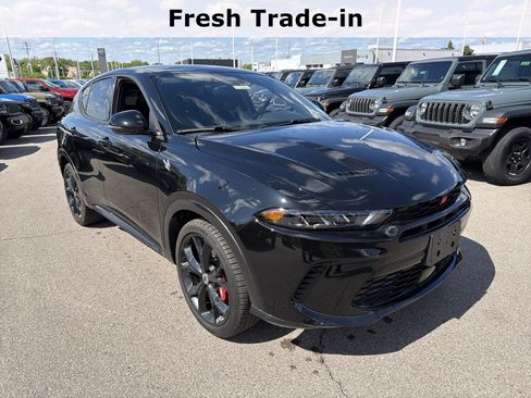 Used 2024 Dodge Hornet R/T w/ Track Pack AWD/4WD image 12