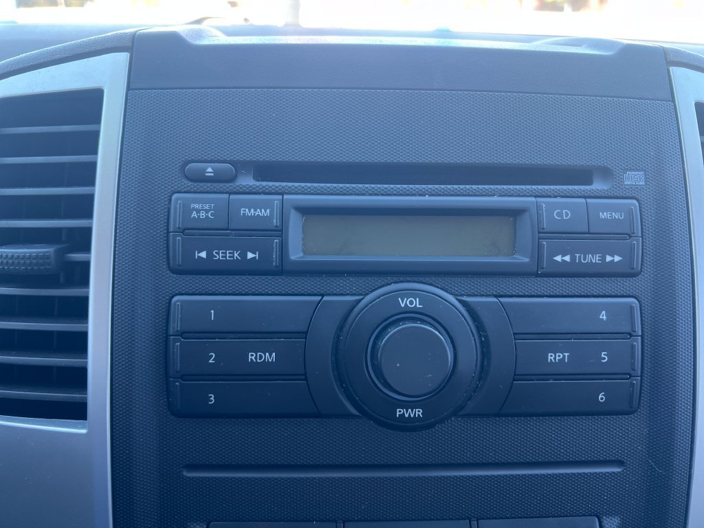 Used 2010 Nissan Frontier SE RWD image 17