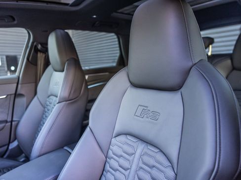 Used 2023 Audi RS 6 w/ Executive Package image 15