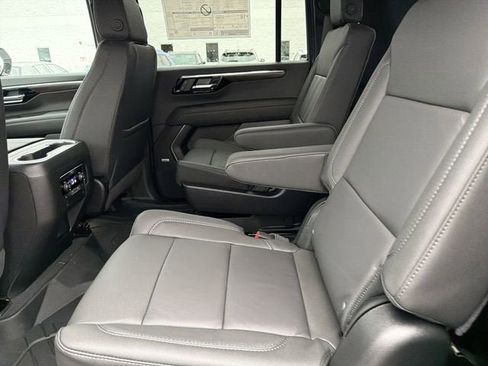 New 2026 Chevrolet Suburban LT w/ Comfort Package image 11