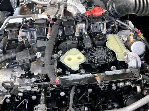 Used 2024 Volkswagen Atlas SE image 34