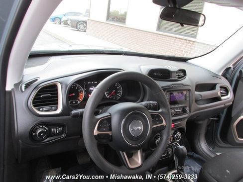 Used 2017 Jeep Renegade Sport w/ Power & Air Group image 9