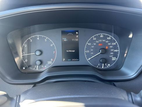 Used 2025 Toyota Corolla LE image 19