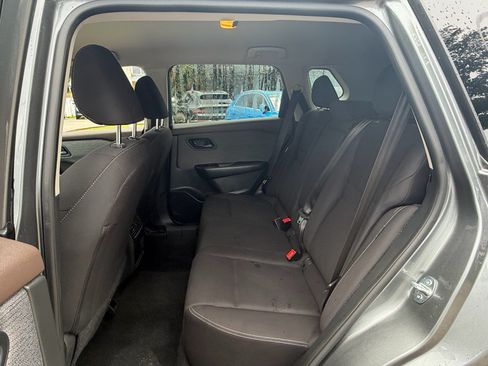 Used 2023 Nissan Rogue S FWD image 11