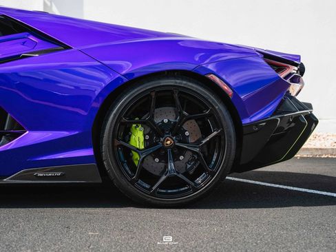 Used 2024 Lamborghini Revuelto AWD/4WD image 4