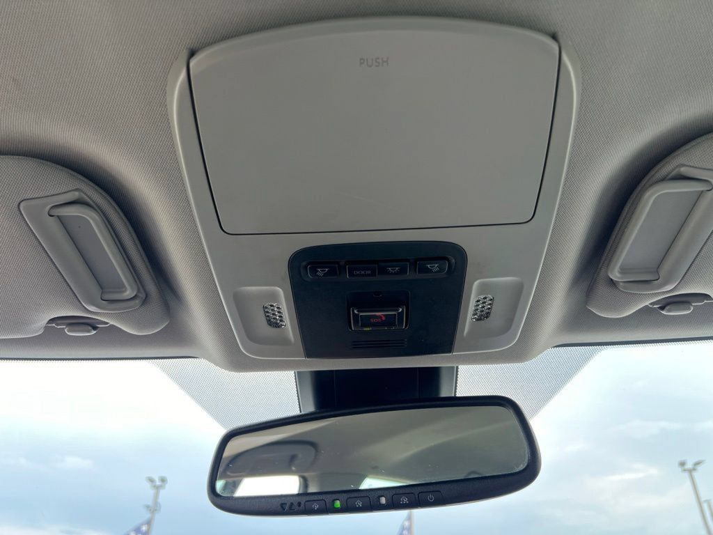 Used 2024 Toyota Camry XSE FWD image 33