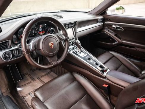 Used 2013 Porsche 911 Carrera RWD image 2