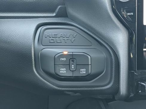 New 2026 RAM 3500 Laramie AWD/4WD image 18