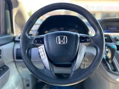 Used 2015 Honda Odyssey LX image 26