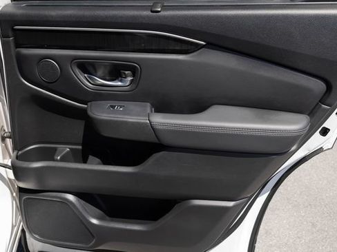 Used 2023 Honda Pilot Elite image 19