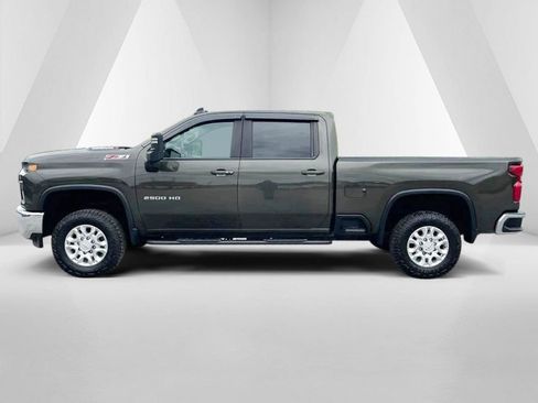 Used 2022 Chevrolet Silverado 2500 LT w/ Convenience Package AWD/4WD image 4