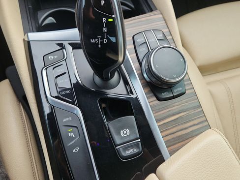 Used 2018 BMW 530e xDrive 530e xDrive iPerformance image 30