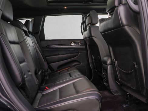 Used 2016 Jeep Grand Cherokee Overland AWD/4WD image 13