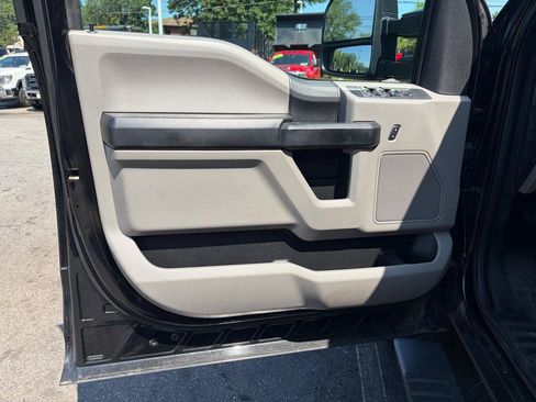 Used 2018 Ford F350 XL w/ STX Appearance Package AWD/4WD image 19