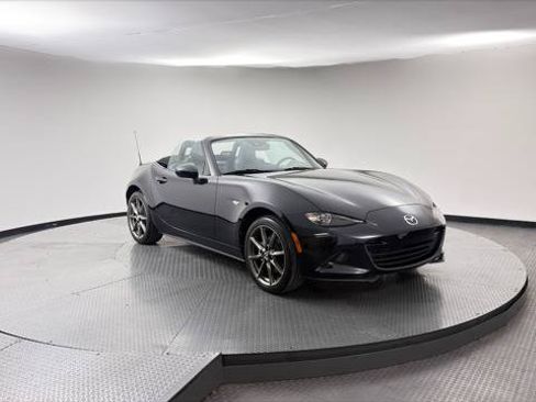 Used 2023 MAZDA MX-5 Miata Grand Touring w/ Weather Package RWD image 11