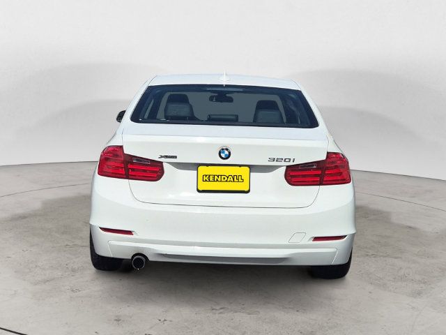 Used 2014 BMW 320i xDrive Sedan AWD/4WD image 6