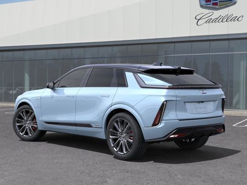 New 2026 Cadillac Lyriq V image 4