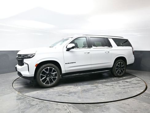 Used 2021 Chevrolet Suburban RST w/ Luxury Package image 10