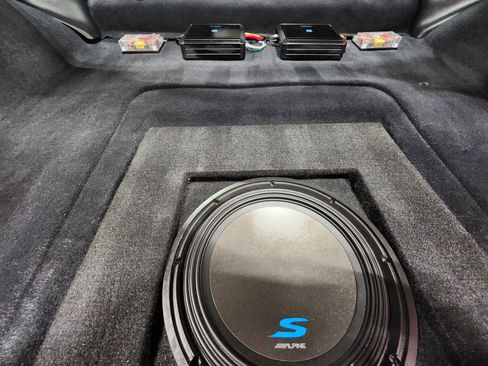 Used 2001 Chevrolet Corvette Z06 w/ Memory Pkg image 34