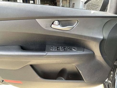 Used 2020 Kia Forte LXS image 11