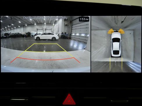 Used 2024 Hyundai Elantra Limited FWD image 19