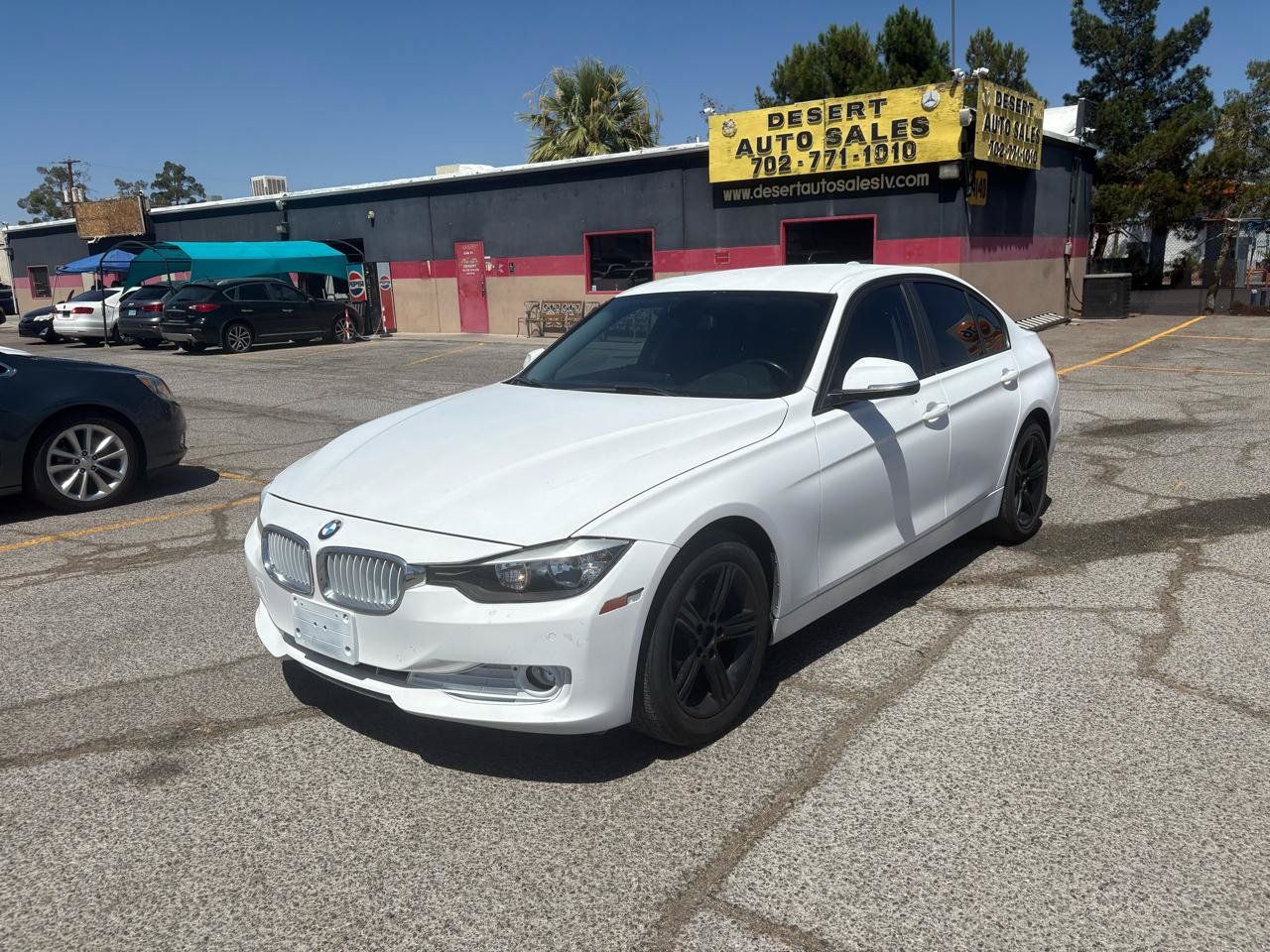 Used 2014 BMW 320i Sedan RWD image 2