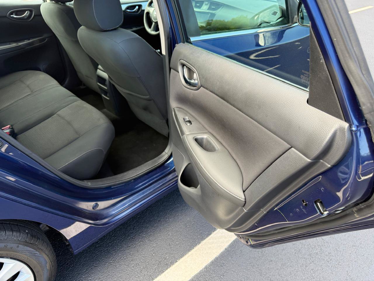 Used 2019 Nissan Sentra S FWD image 11