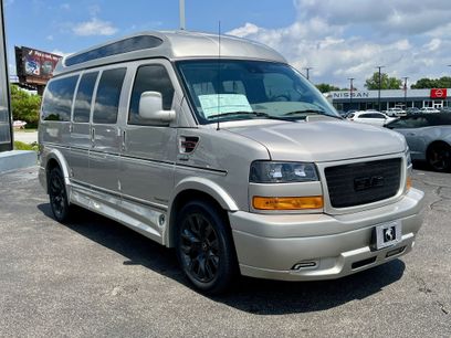 New 2025 GMC Savana 2500 Work Van w/ Driver Convenience Package