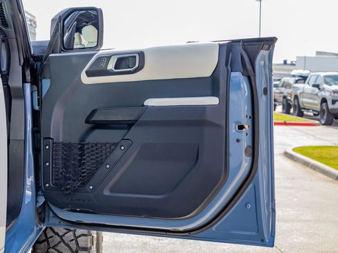 Used 2023 Ford Bronco Heritage Edition image 37