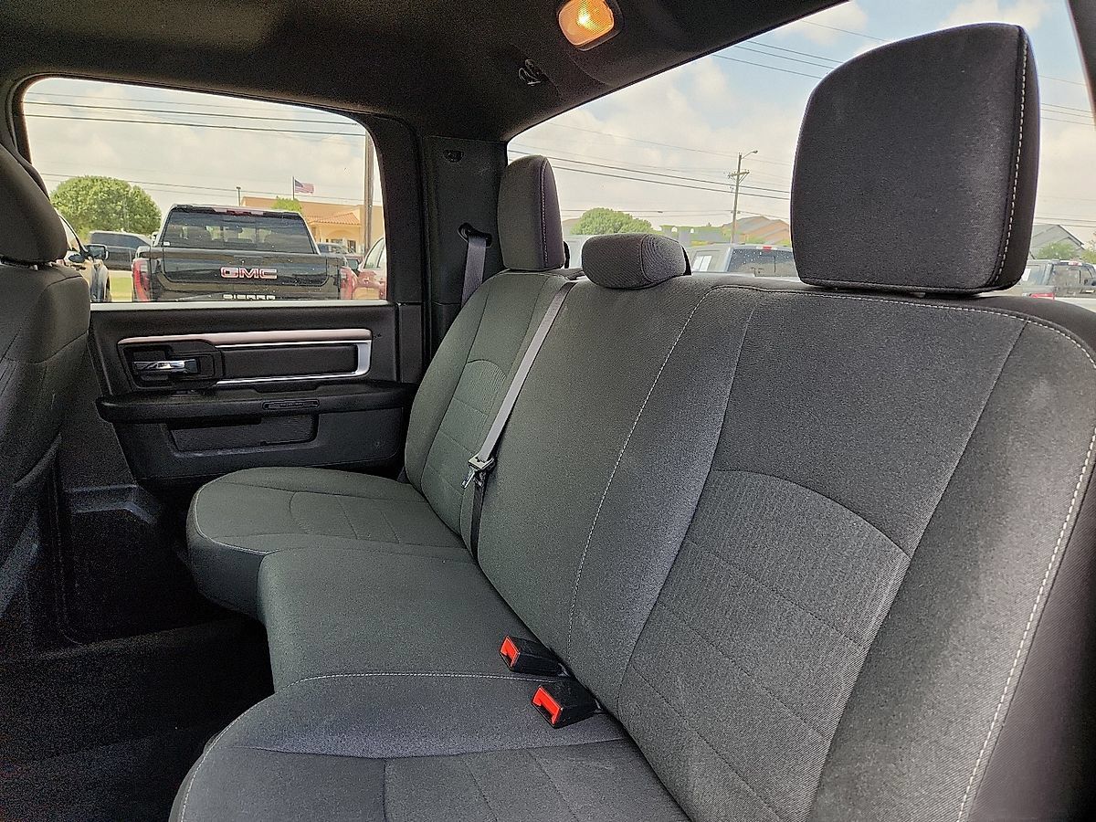 Used 2024 RAM 1500 Warlock AWD/4WD image 5
