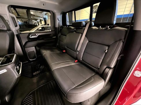 Used 2025 Chevrolet Silverado 2500 LTZ w/ LTZ Premium Package image 15