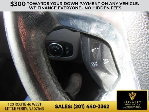 Used 2019 Ford Transit Connect XLT image 33