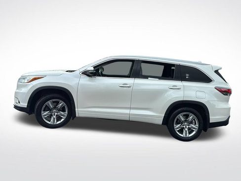 Used 2014 Toyota Highlander Limited w/ Driver Technology Package AWD/4WD image 4