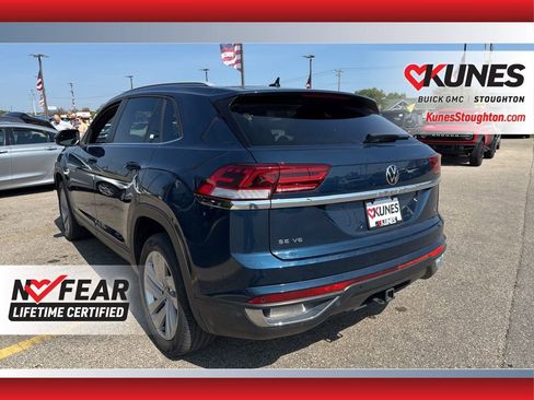 Used 2021 Volkswagen Atlas Cross Sport SE w/ Panoramic Sunroof Package image 8