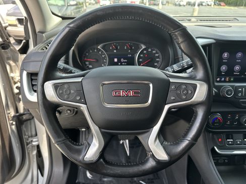 Used 2019 GMC Terrain SLT w/ Preferred Package FWD image 18