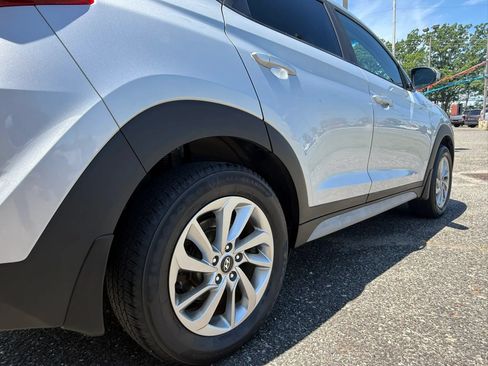 Used 2017 Hyundai Tucson SE w/ SE Popular Package 02 AWD/4WD image 42