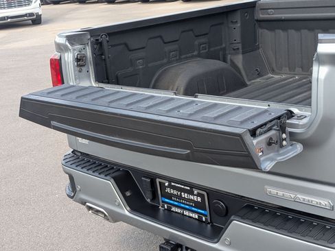 Certified 2024 GMC Sierra 1500 Elevation w/ Elevation Premium Package AWD/4WD image 32