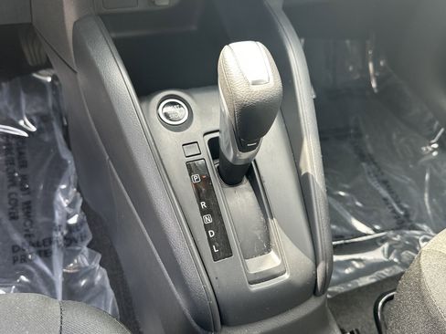 New 2024 Nissan Kicks S image 29