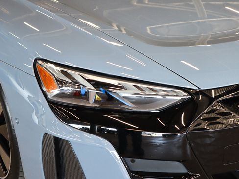 Used 2022 Audi RS e-tron GT w/ Carbon Performance Package image 29